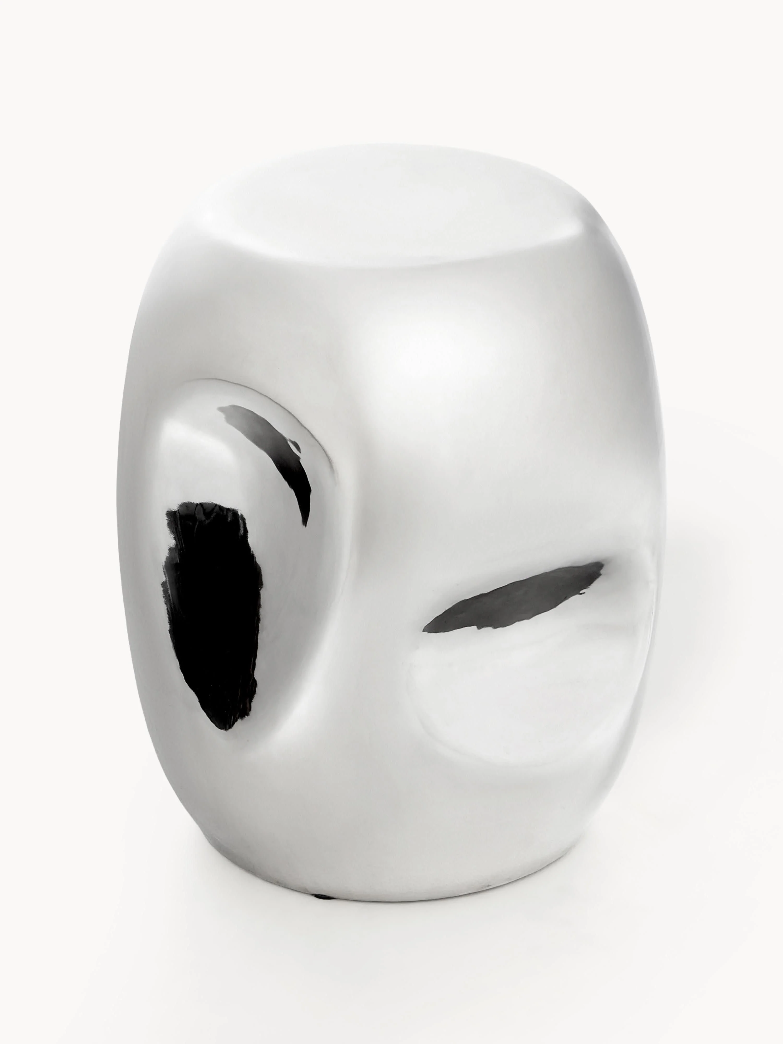 HKliving Round ceramic side table Currents, handmade