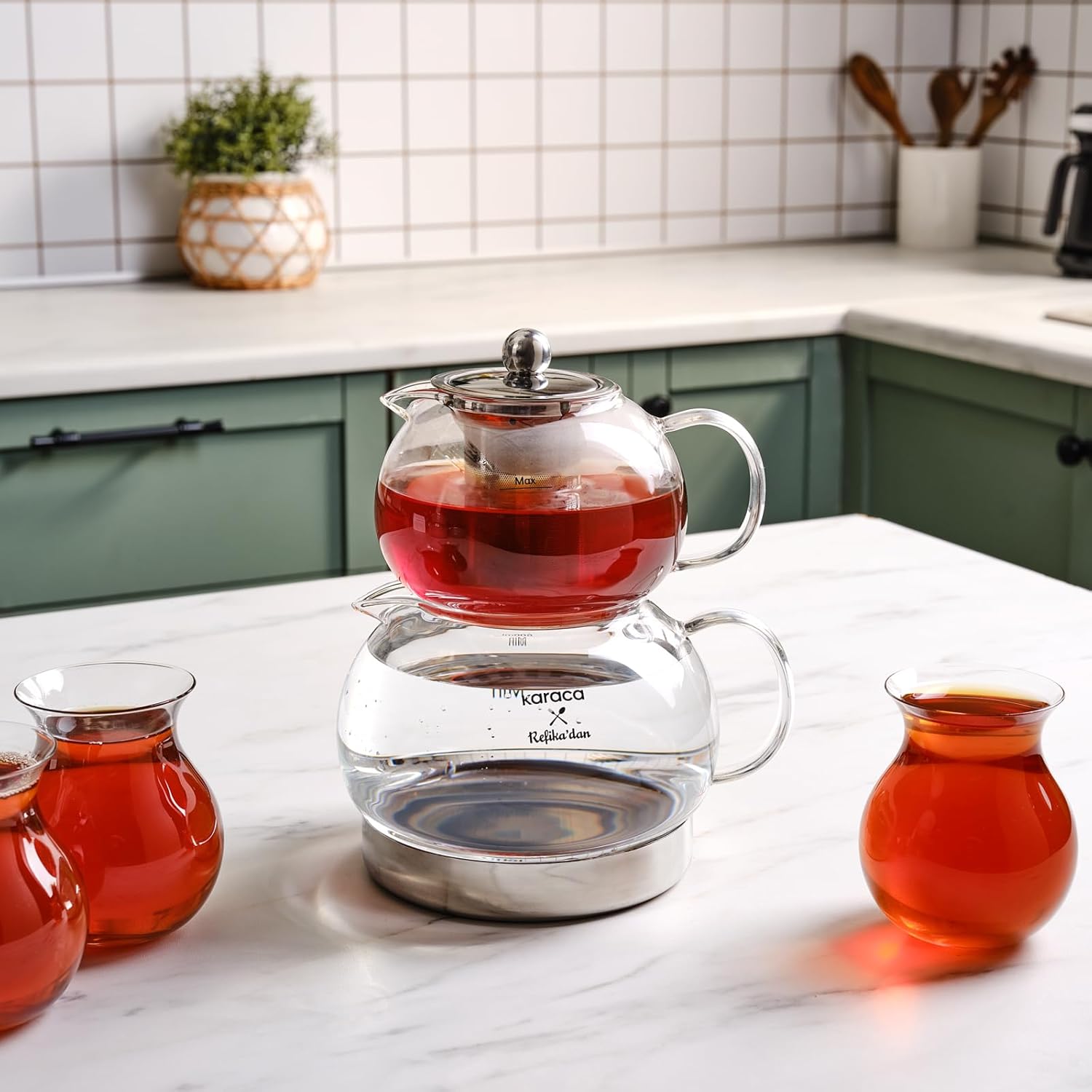 Karaca Refika Borosilicate Glass Teapot Set with Stainless Steel Tea Strainer, 1.5 L Kettle & 0.6 L Glass Teapot with Strainer, Turkish Tea Pot, Caydanlik