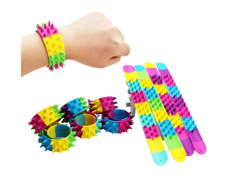SUNNYSUE Snap bracelet with spikes, 12 pieces 276g