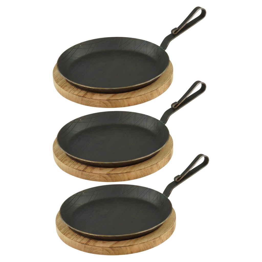 GVKECO Serving pan made of wrought iron with curved hook handle Ø 28 cm, 3 pieces including board