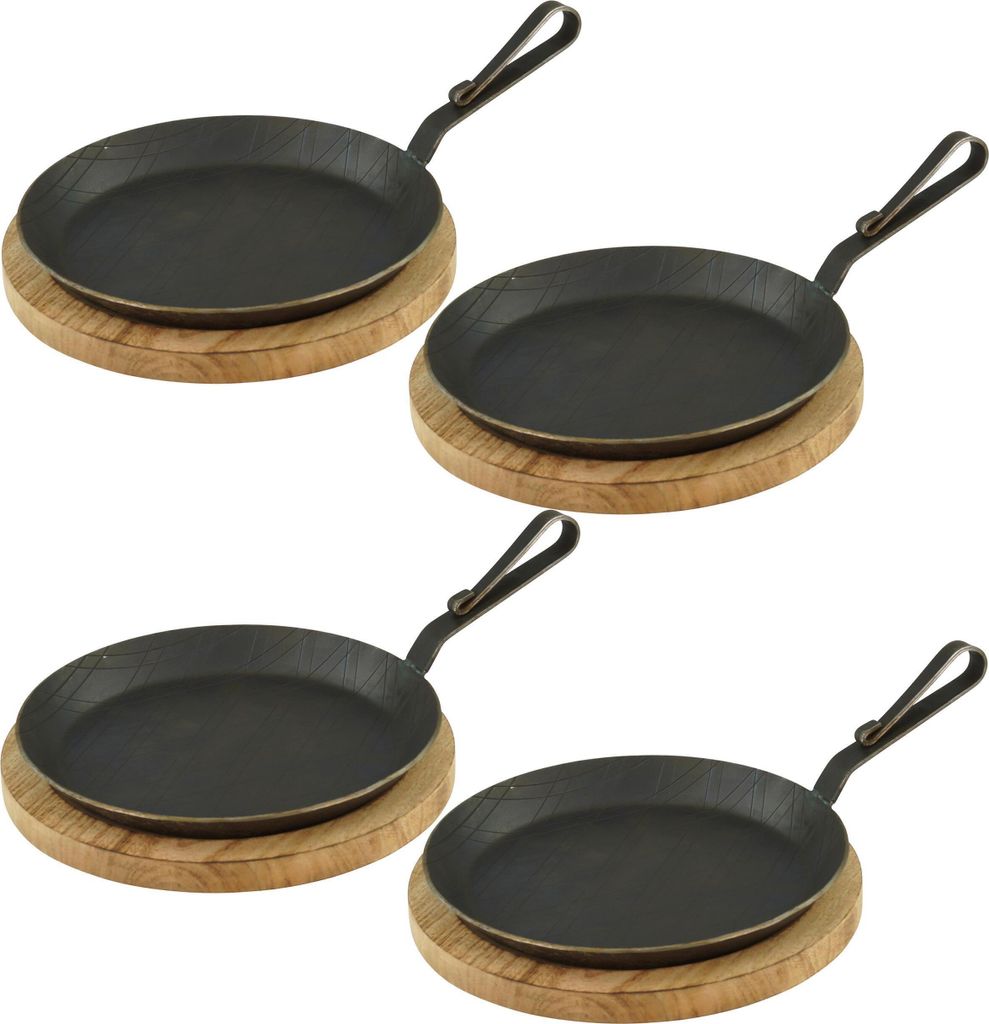 GVKECO Serving pan made of wrought iron with curved hook handle Ø 28 cm, 4 pieces including board