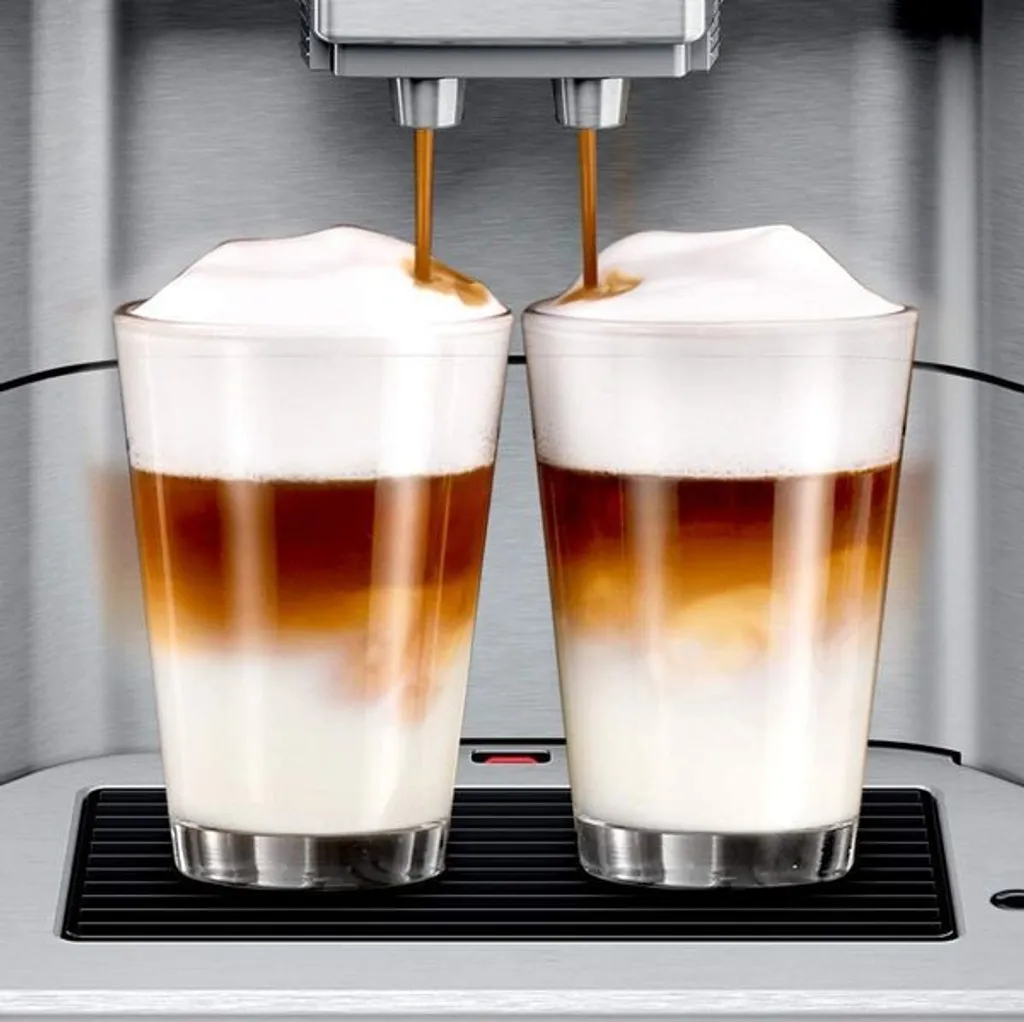 Siemens fully automatic coffee machine EQ.6 plus s700 TE657503DE, for many coffee specialties
