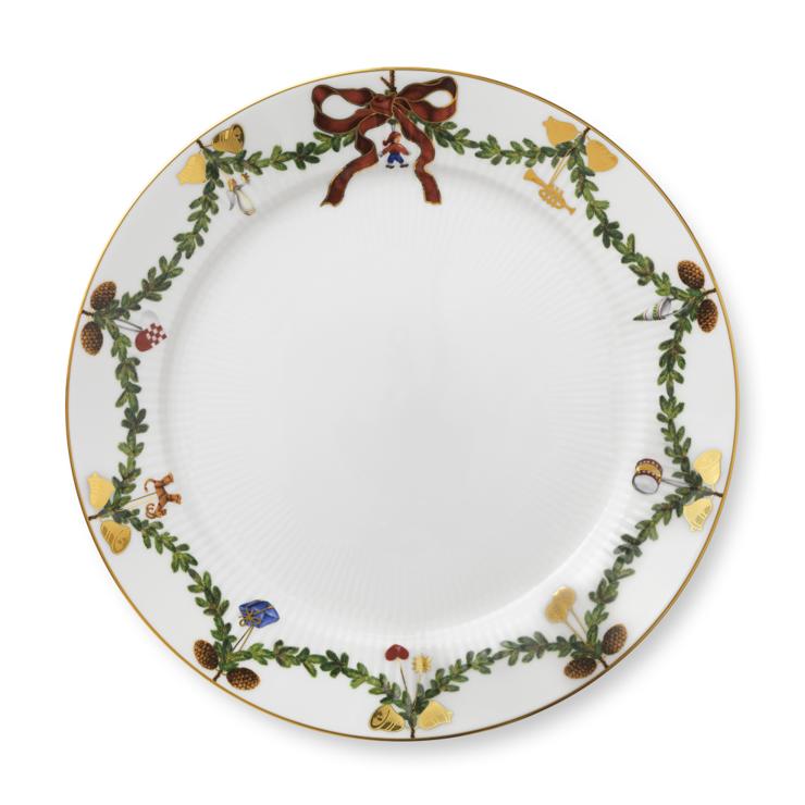 Royal Copenhagen Star Fluted Christmas Plate
