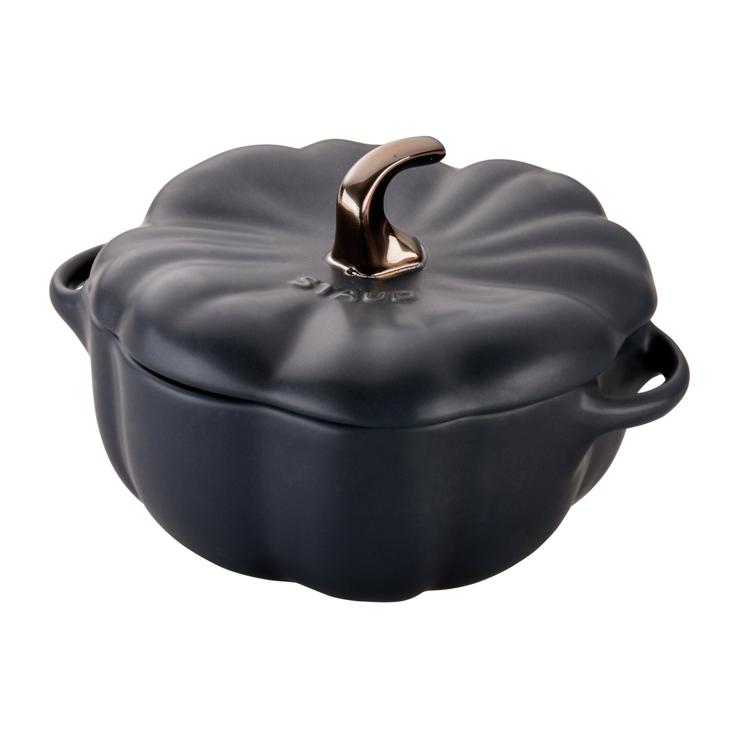 STAUB Dust of pumpkin pot made of rock goods black