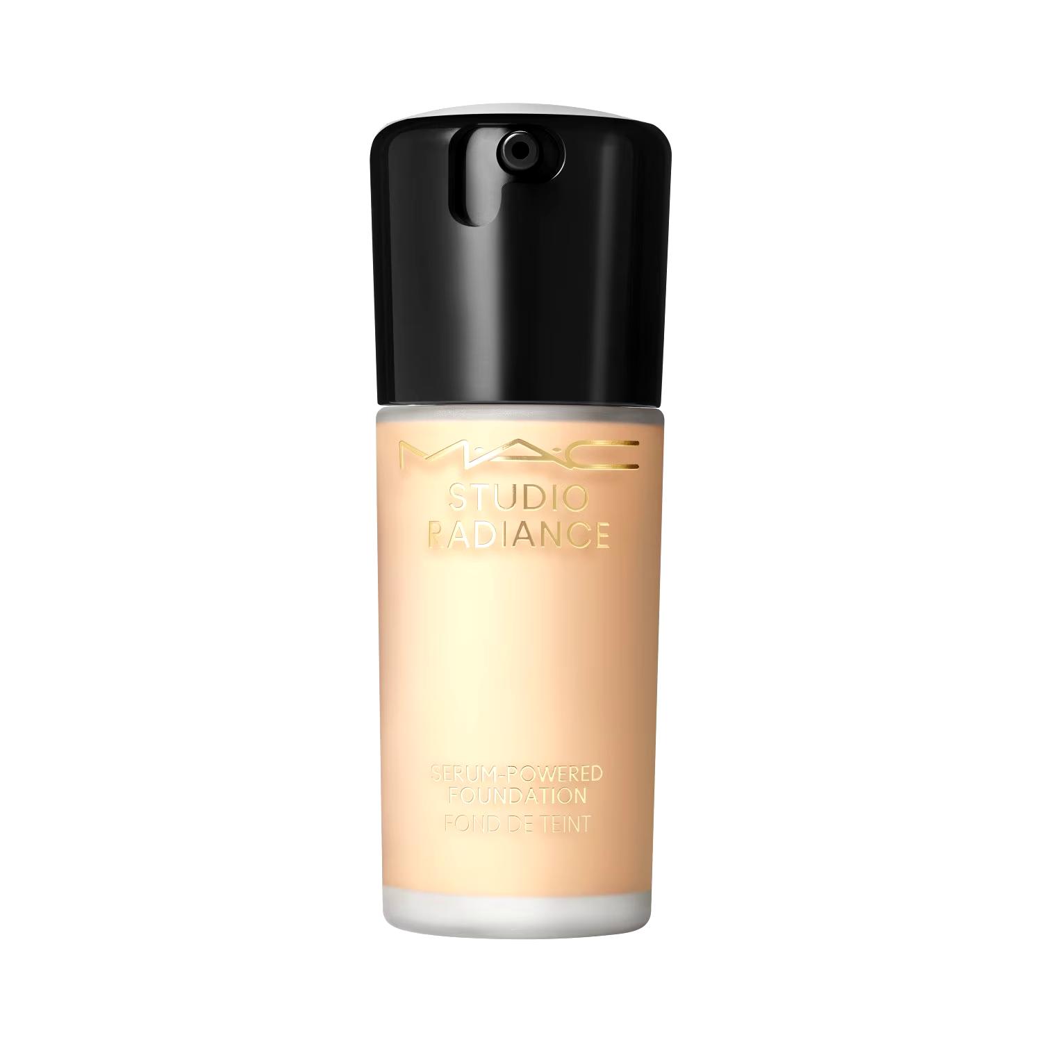 MAC Studio Radiance Serum Powdered Foundation, 30 ml NC17.5