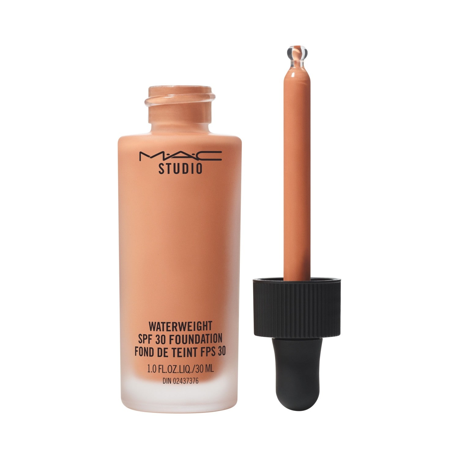 MAC Studio Waterweight, NC50