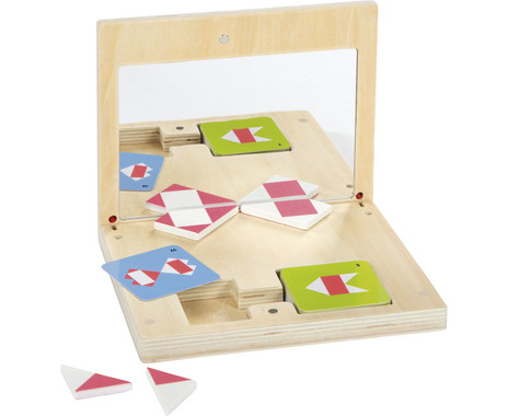 Symmetry game with mirror “Educate”