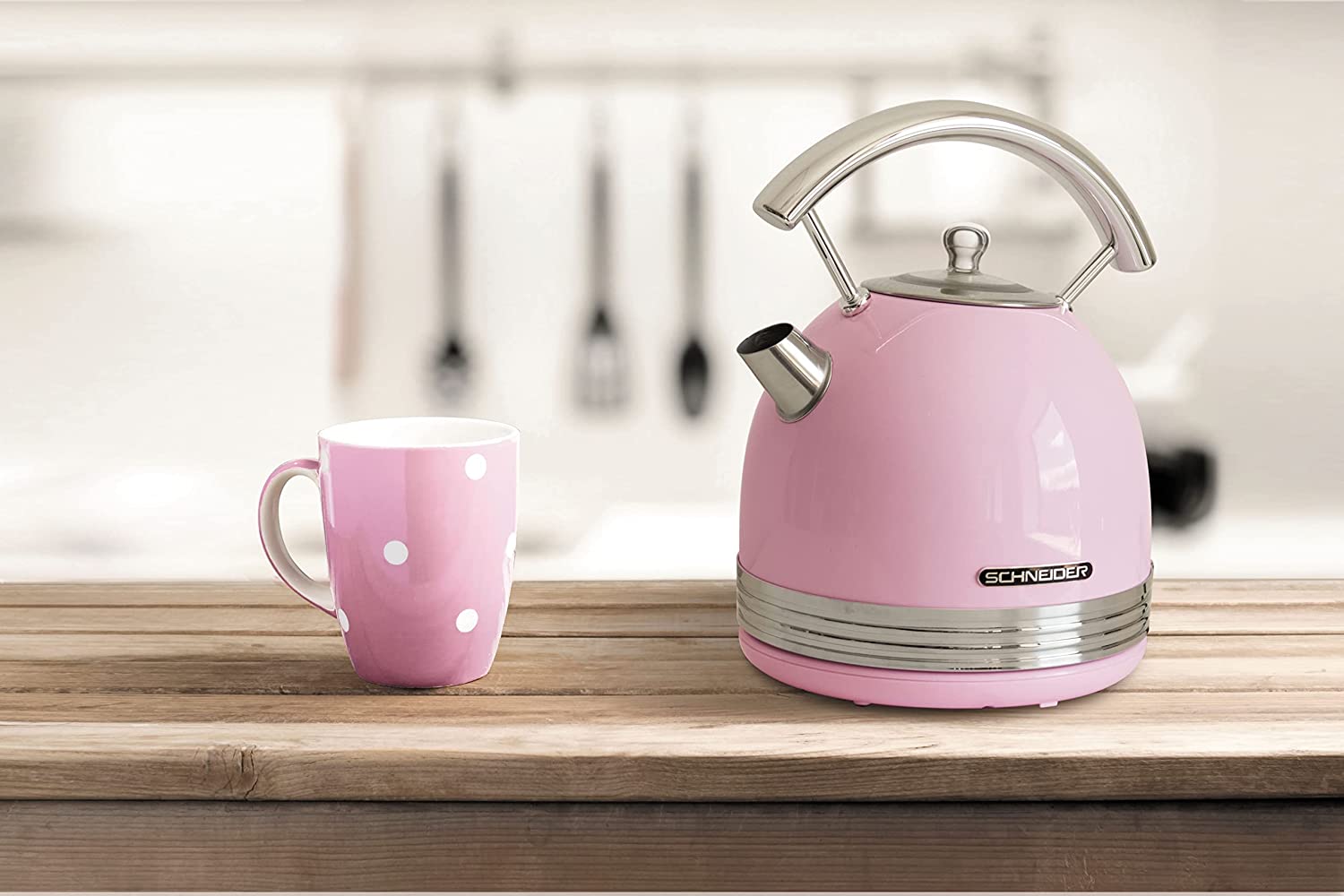 Schneider Consumer SCKE17PK Retro Design 1.7 L Anti-Limescale Filter with Automatic Shut-Off Pink