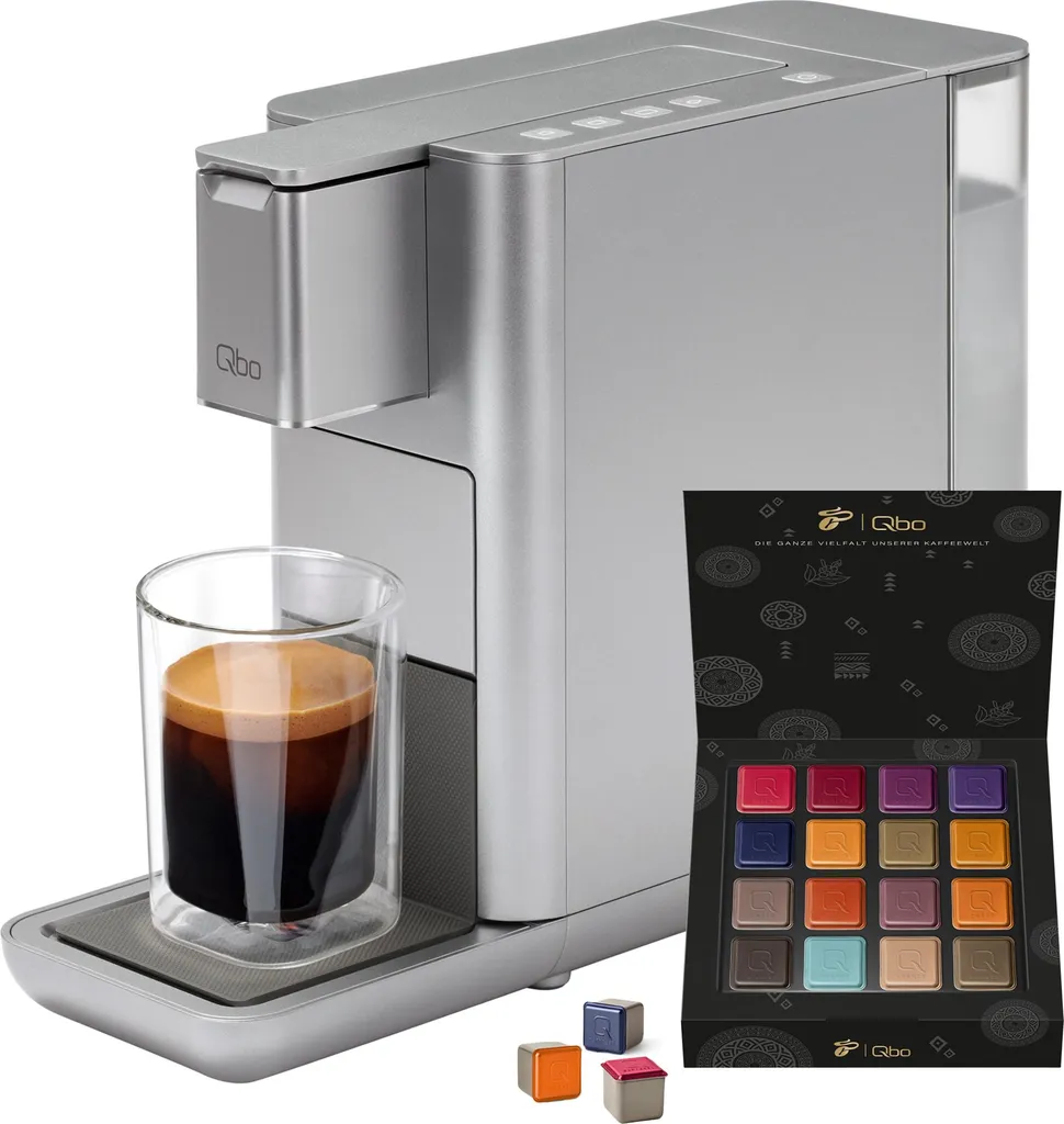 Tchibo Qbo ICONIC Premium capsule machine including 16 recyclable Qbo coffee capsules for espresso, caffè crema and caffè grande, high-quality, compact, innovative design, Frozen Silver, Grey