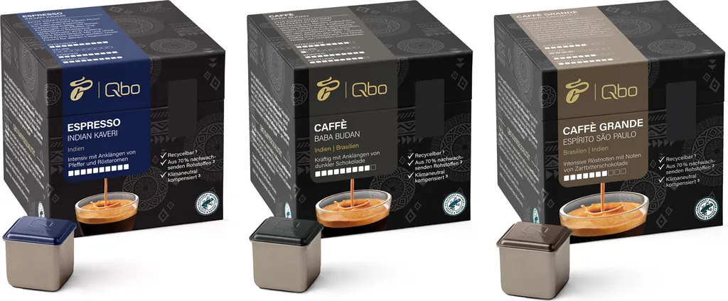 Tchibo Qbo Strong Premium Coffee Capsules, 81 pieces, 3x27 cube-shaped capsules, various strong coffee blends, aroma-sealed, climate-neutral offset, coffee enjoyment set at a special price 607g