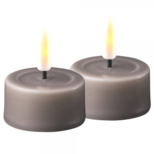LED tea lights from Deluxe Homeart