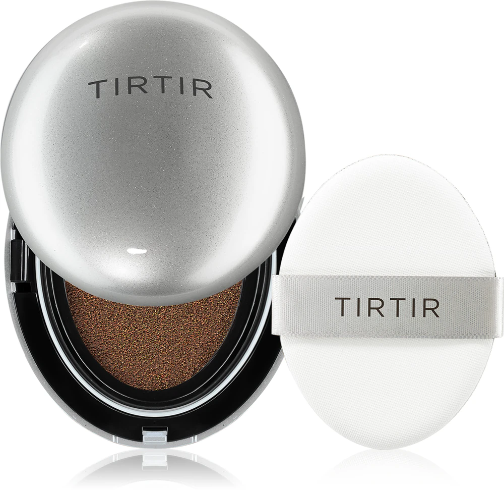 TIRTIR Mask Fit Aura Cushion moisturizing make-up in a sponge for facial skin rejuvenation Farbton 51N Fudge 18 g