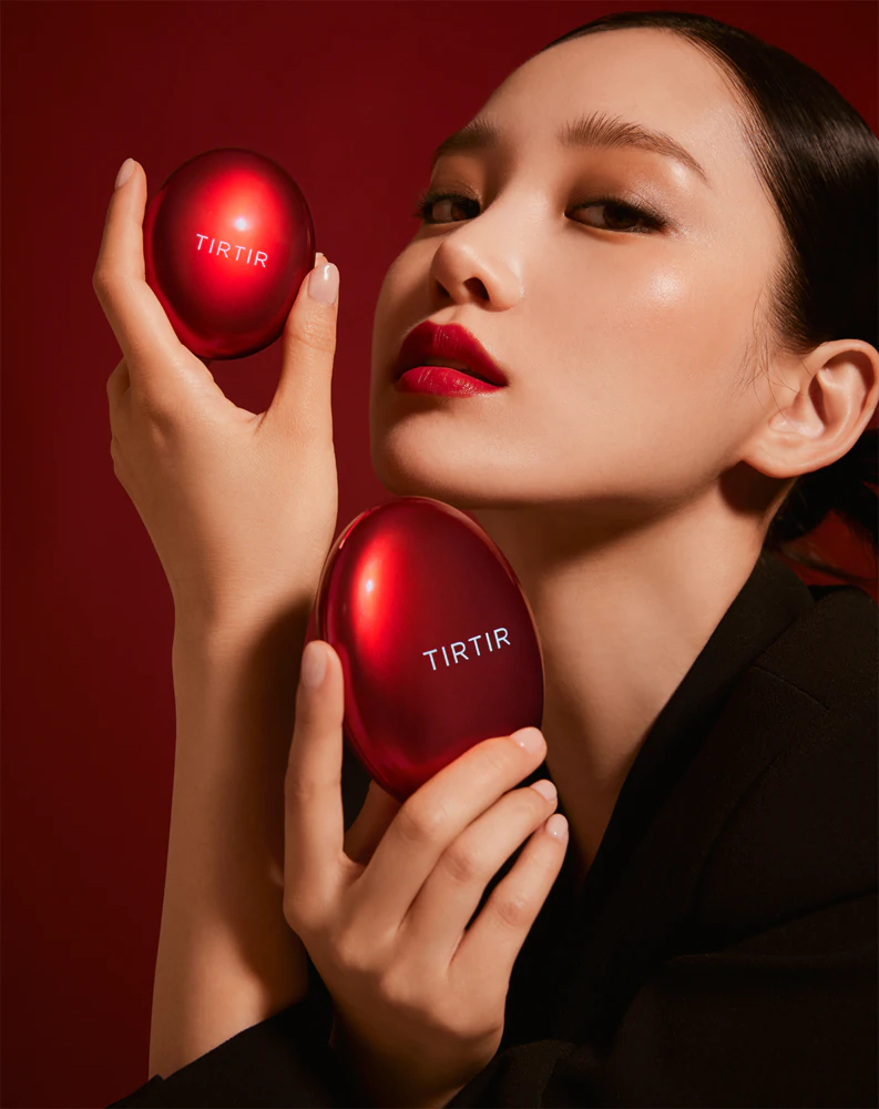 TIRTIR Mask Fit Red Cushion long-lasting make-up in a sponge