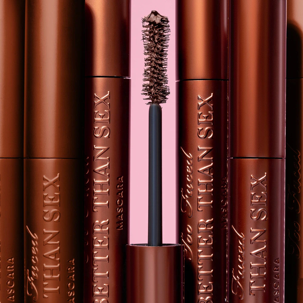 Too Faced Better Than Sex Volumizing Mascara Eyelash-lengthening volume mascara