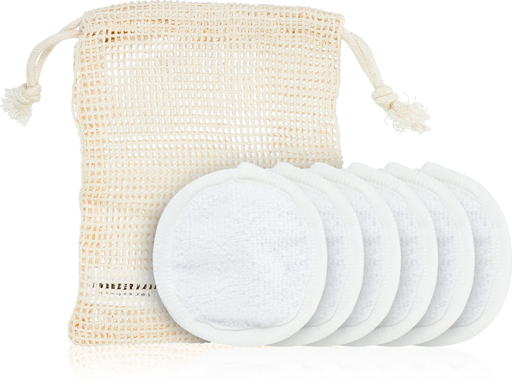 Tweezerman Accessories reusable make-up removal pads + case