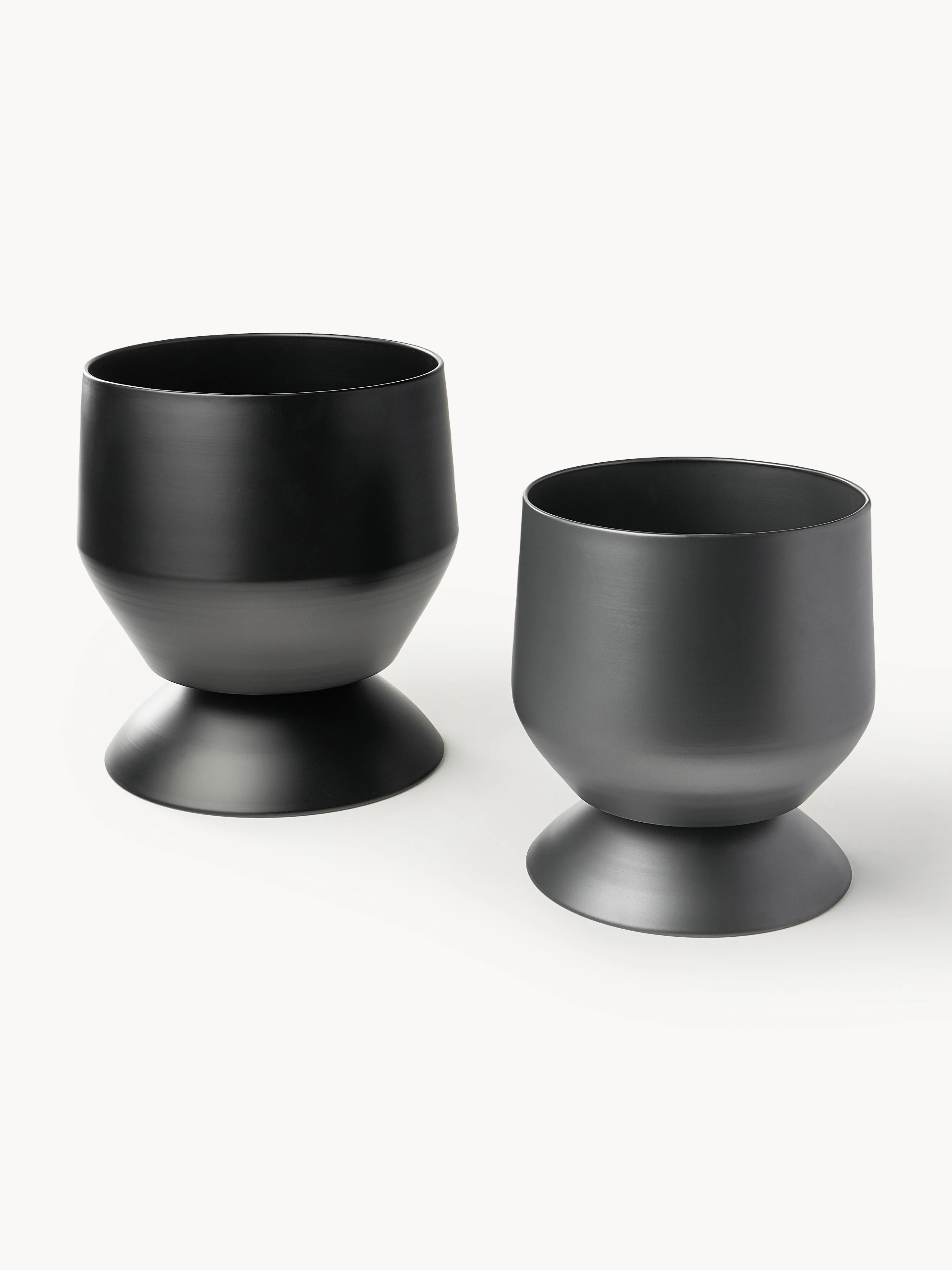 Westwing Collection Renya metal plant pots, set of 2, Black, Dark Grey