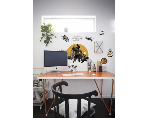 Komar Wall sticker Disney Edition 4 Disney Star Wars RESISTANCE 50 x 70 cm