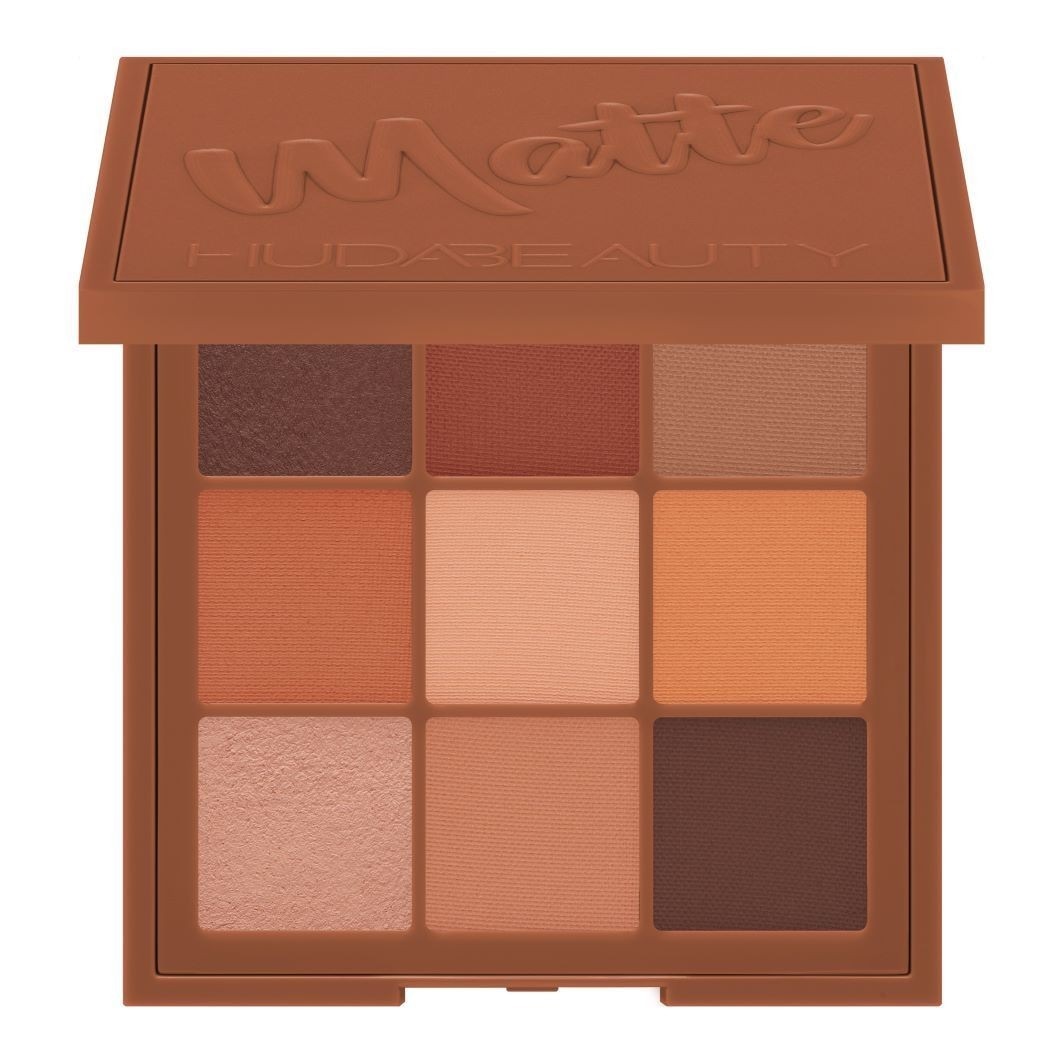 HUDA BEAUTY Well palette