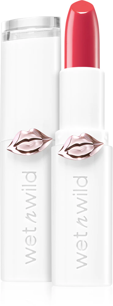 Wet n Wild MegaLast shiny lipstick with moisturizing effect