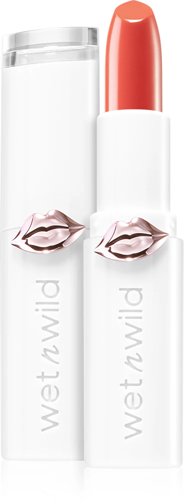 Wet n Wild MegaLast shiny lipstick with moisturizing effect