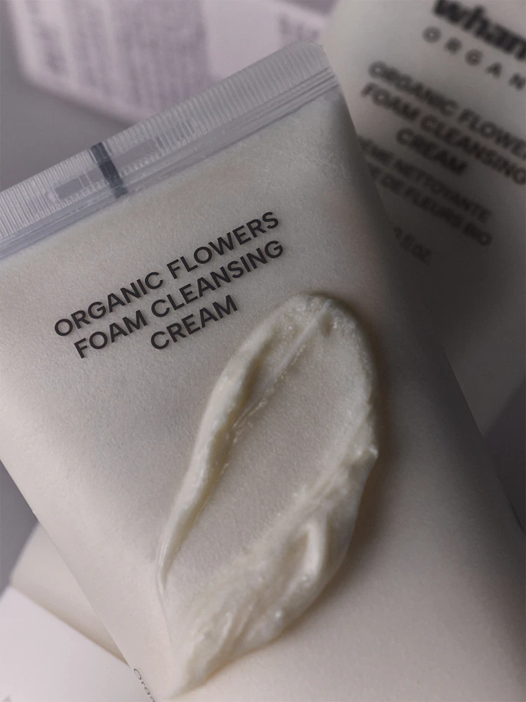 WHAMISA Organic Flowers Foam Cleansing Cream foaming cleansing cream for deep cleansing