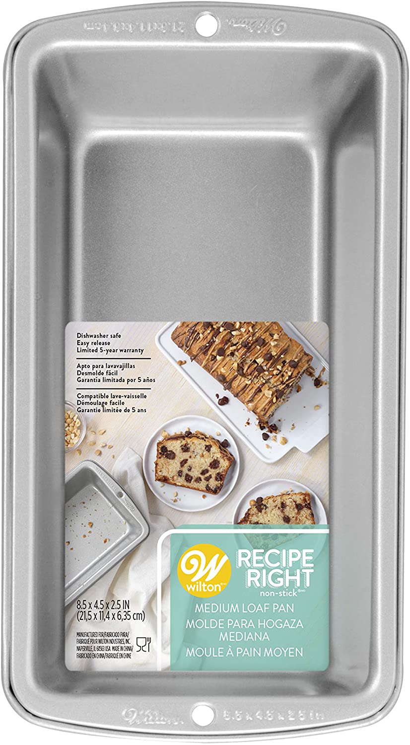 Wilton 21.6 x 11.43 cm (8.5 x 4.5-Inch) Recipe Right Medium Loaf Tin