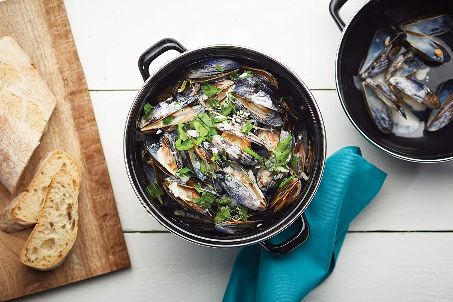 KitchenCraft World of Flavours Mediterranean Medium Mussels Pot