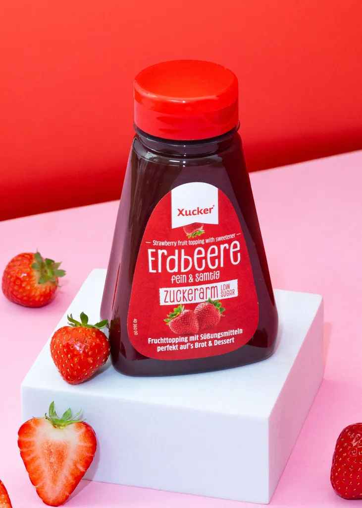 Xucker Low-Sugar Strawberry Fruit Topping (75% Fruit), 200 g