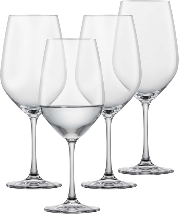 SCHOTT ZWIESEL Forté red wine glass (set of 4), classic crystal glasses for red wine or water, dishwasher-safe Tritan wine glasses, made in Germany (item no. 123612)