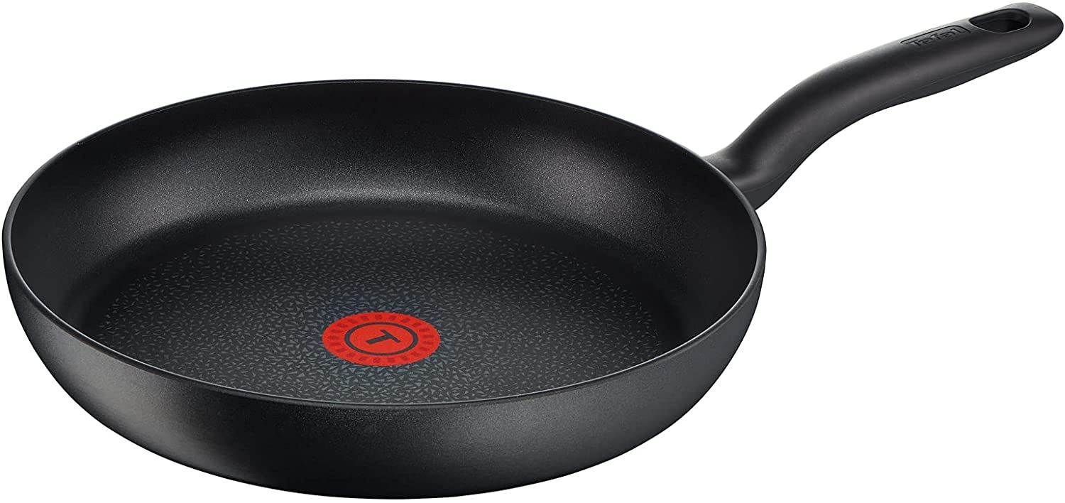 Tefal Hard Titanium Plus Pan
