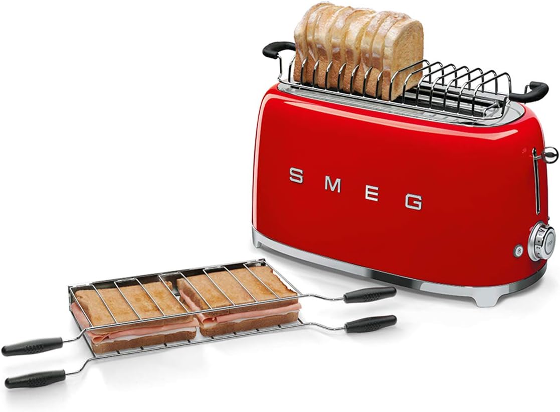 Smeg TSF02RDEU Toaster 4 Scheiben Rot - MERKMALE and AUSSTATTUNG:Metallbox lackiert.4 extra breite Toastschlitze 36 mm.Automatische Zentrierung der Toastscheiben.6 Röstgradstufen.Funktionen: Aufwärmen, Auftauen, Brötchen (Bagel), STOP.Krümelschublade aus Edelstahl, herausnehmbar.Netzkabel